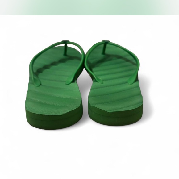 Tory Burch Green Flip Flops -8 - Picture 5 of 5
